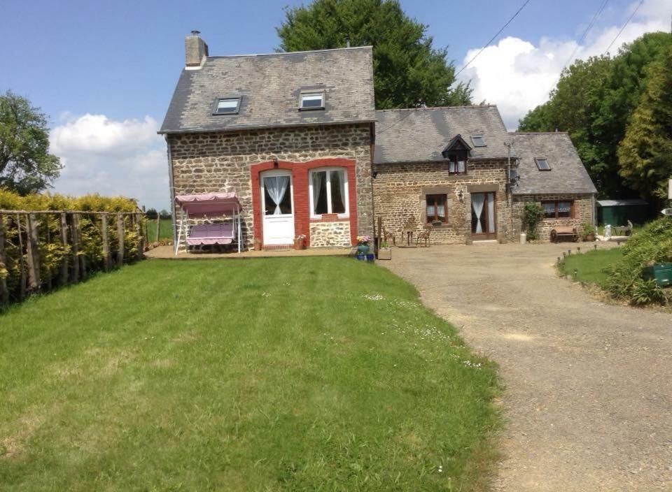 La Perruche Holiday Gite Heusse Exterior photo